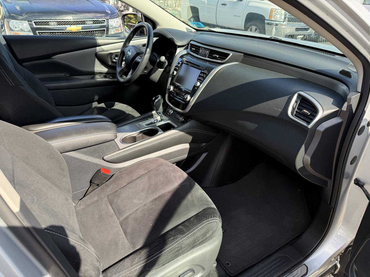 Used 2020 Nissan Murano SV AWD/4WD image 17