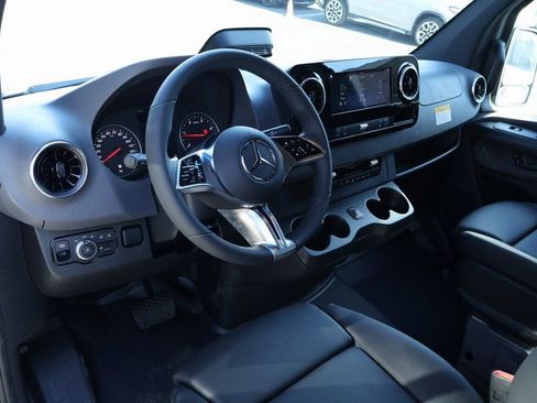 New 2026 Mercedes-Benz Sprinter 2500 image 3