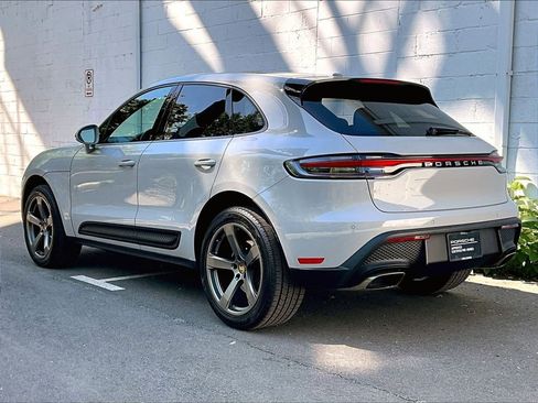 Certified 2023 Porsche Macan AWD/4WD image 3