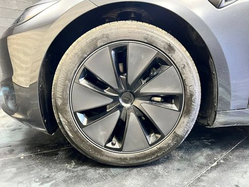 Used 2025 Tesla Model 3 Long Range RWD image 25