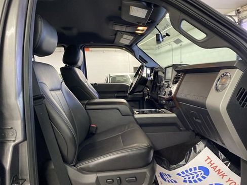 Used 2014 Ford F350 Lariat w/ Chrome Package image 26