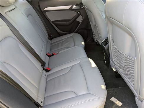 Used 2018 Audi Q3 2.0T Premium image 19