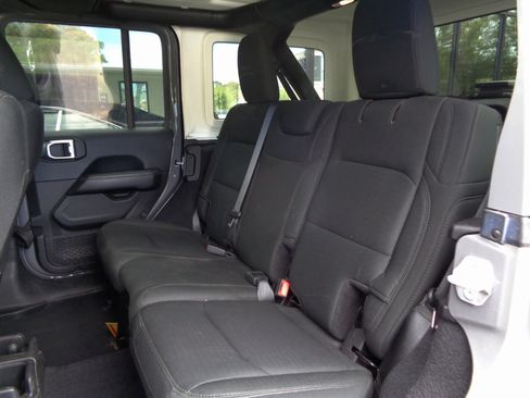 Used 2019 Jeep Wrangler Unlimited Sahara w/ Dual Top Group image 14