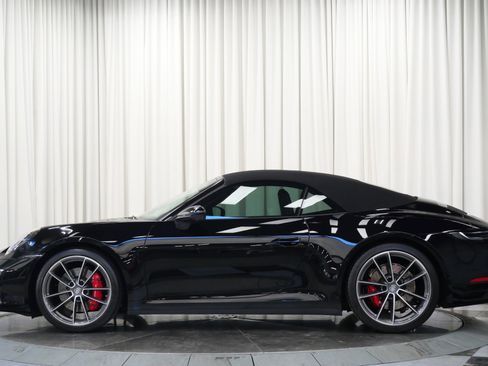 Used 2024 Porsche 911 Carrera S RWD image 5