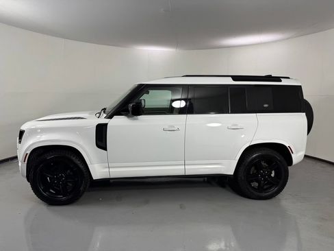 Used 2020 Land Rover Defender 110 S AWD/4WD image 10