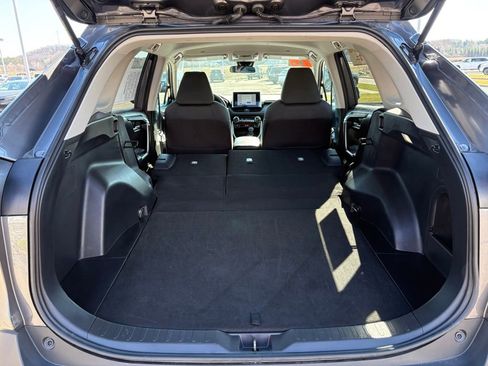 Certified 2025 Toyota RAV4 XLE AWD/4WD image 7