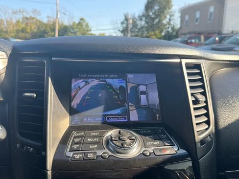 Used 2014 INFINITI QX70 3.7 w/ Premium Package image 17
