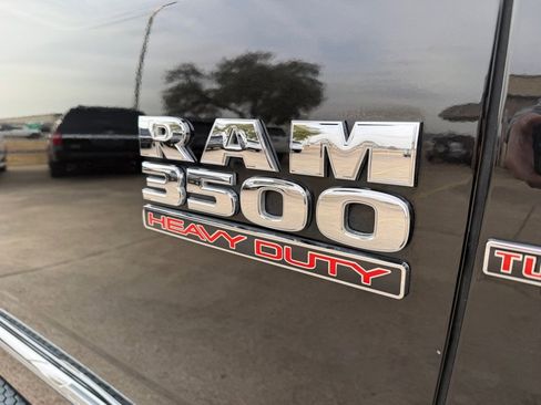 Used 2017 RAM 3500 Laramie Longhorn image 9