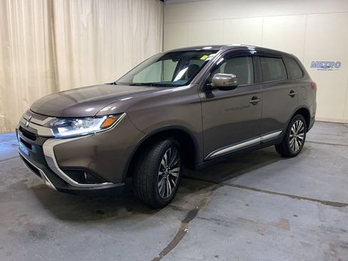 Used 2019 Mitsubishi Outlander SE AWD/4WD image 7