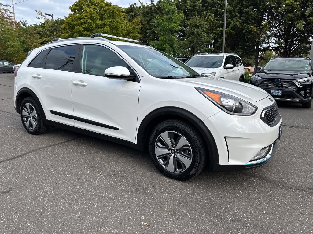 Used 2018 Kia Niro EX FWD image 8