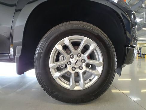 Used 2026 Chevrolet Silverado 1500 RST AWD/4WD image 29