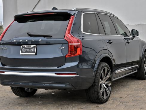 Used 2025 Volvo XC90 T8 Plus w/ Protection Package Premier image 7