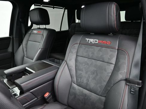 Used 2025 Toyota Sequoia TRD Pro AWD/4WD image 5