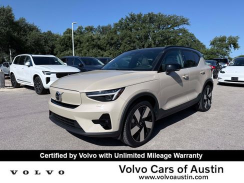 Certified 2025 Volvo EX40 Ultra AWD/4WD image 1