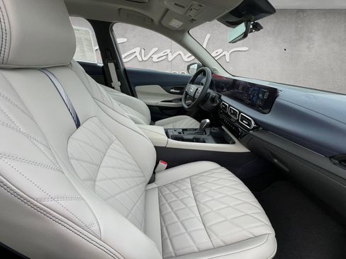 New 2026 Nissan Sentra SL w/ Floor Mat Package FWD image 25