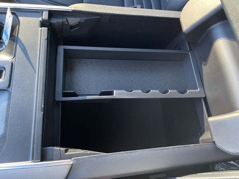 New 2025 Ford F150 Platinum w/ Equipment Group 702A High image 31