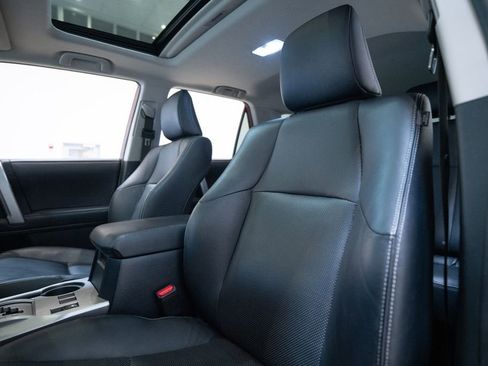 Used 2024 Toyota 4Runner Limited AWD/4WD image 4