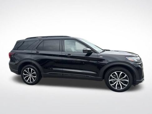 Used 2025 Ford Explorer ST-Line AWD/4WD image 6