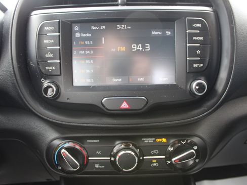 Used 2020 Kia Soul GT-Line image 29