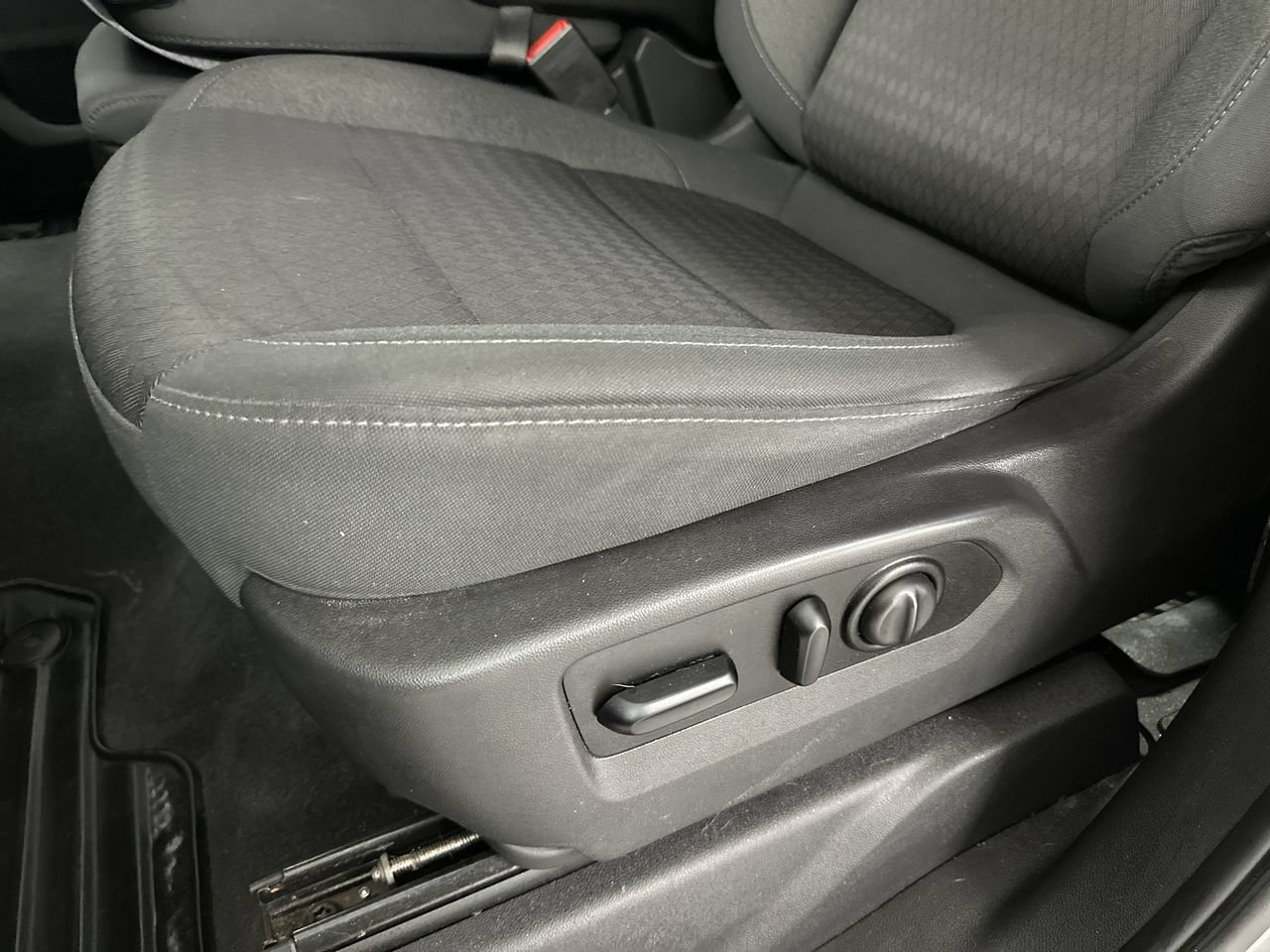 Used 2021 GMC Sierra 1500 SLE AWD/4WD image 12