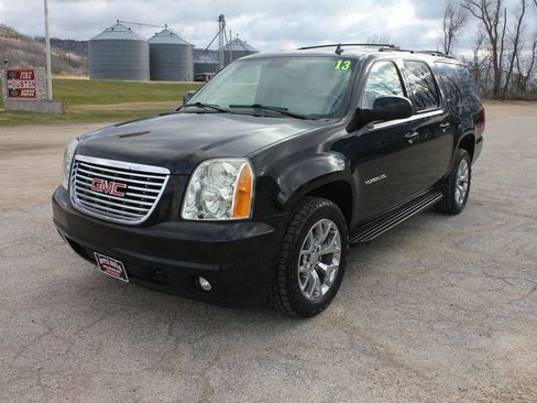 Used 2013 GMC Yukon XL SLT w/ SLT-2 Equipment Package image 1