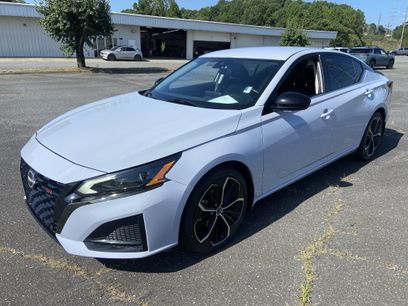 Certified 2024 Nissan Altima 2.5 SR