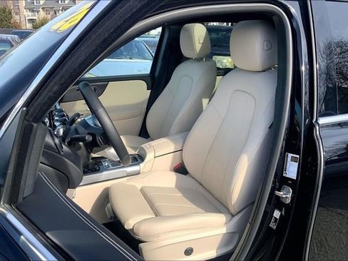 Used 2026 Mercedes-Benz GLB 250 4MATIC image 6