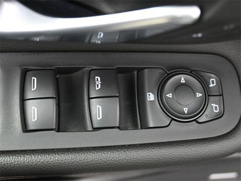 Used 2020 GMC Terrain SLT w/ Preferred Package image 12