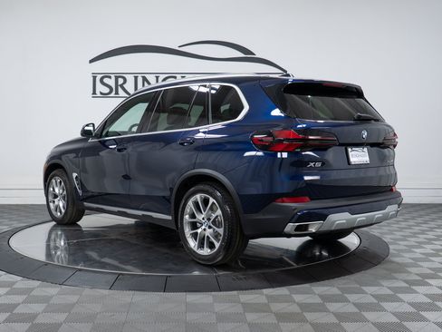 New 2026 BMW X5 xDrive40i w/ Executive Package AWD/4WD image 7