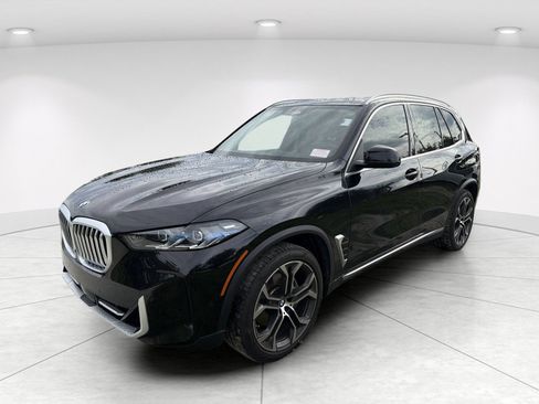 Used 2024 BMW X5 xDrive40i w/ Premium Package AWD/4WD image 8