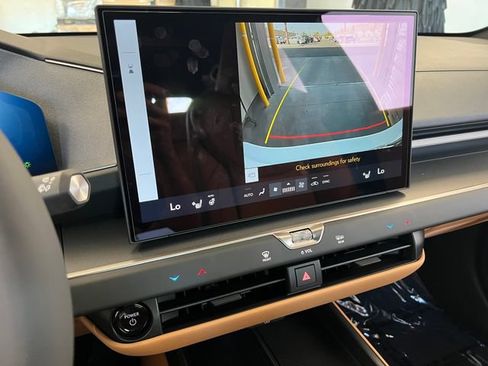 New 2026 Lexus ES 350e FWD image 33
