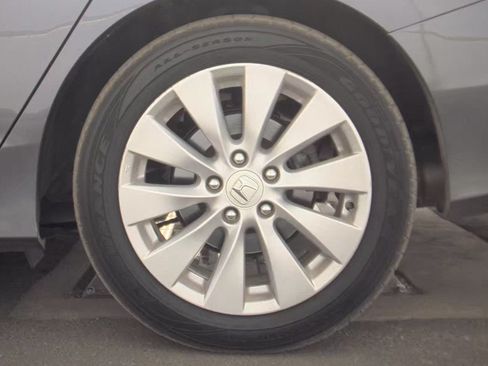 Used 2015 Honda Accord EX-L image 10