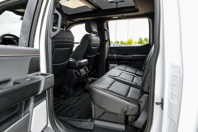 Used 2025 Ford F150 Raptor AWD/4WD image 46