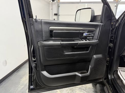 Used 2014 RAM 1500 Sport w/ Remote Start & Security Group image 10