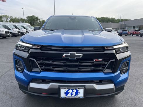 Used 2023 Chevrolet Colorado Z71 w/ Z71 Convenience Package 2 AWD/4WD image 11