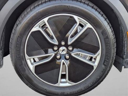 Used 2021 Ford Mustang Mach-E Select w/ Comfort/Appearance Package image 23