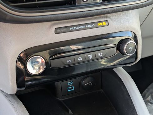 Used 2023 Ford Escape Active w/ Tech Pack #2 AWD/4WD image 9