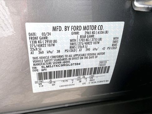 Used 2024 Lincoln Aviator Reserve w/ Equipment Group 201A image 19