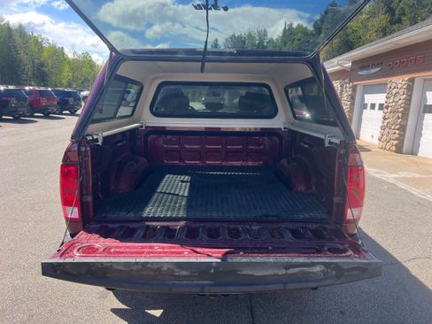 Used 2016 RAM 1500 Express AWD/4WD image 19