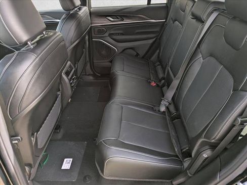 New 2026 Jeep Grand Cherokee Limited Reserve image 17