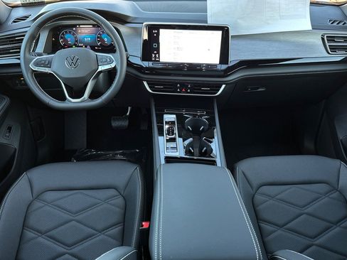 New 2026 Volkswagen Atlas Cross Sport SE image 13