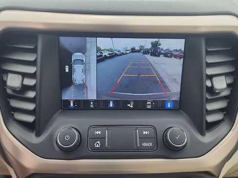 Certified 2022 GMC Acadia Denali w/ Denali Technology Package AWD/4WD image 15