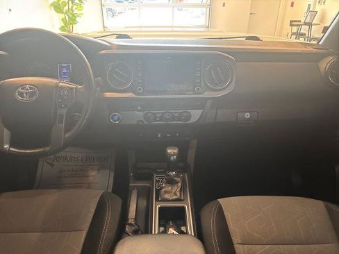Used 2021 Toyota Tacoma TRD Sport RWD image 8