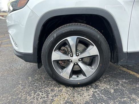Certified 2019 Jeep Cherokee Limited image 23