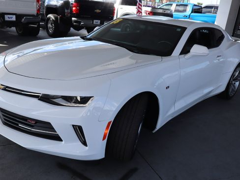 Used 2018 Chevrolet Camaro LT w/ RS Package image 9