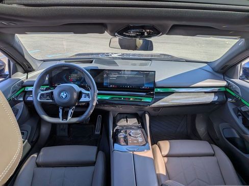 Used 2026 BMW 550e xDrive w/ Executive Package image 18