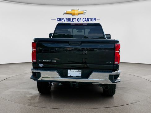 New 2026 Chevrolet Silverado 3500 LTZ w/ LTZ Convenience Package AWD/4WD image 6