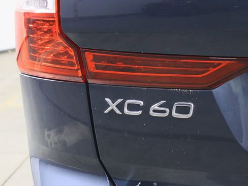 Used 2023 Volvo XC60 B5 Plus w/ Climate Package image 40