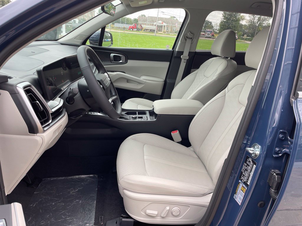 New 2026 Kia Sorento S AWD/4WD image 8