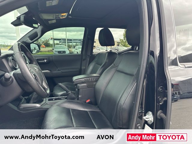 Used 2023 Toyota Tacoma TRD Off-Road w/ TRD Premium Off Road Package AWD/4WD image 9